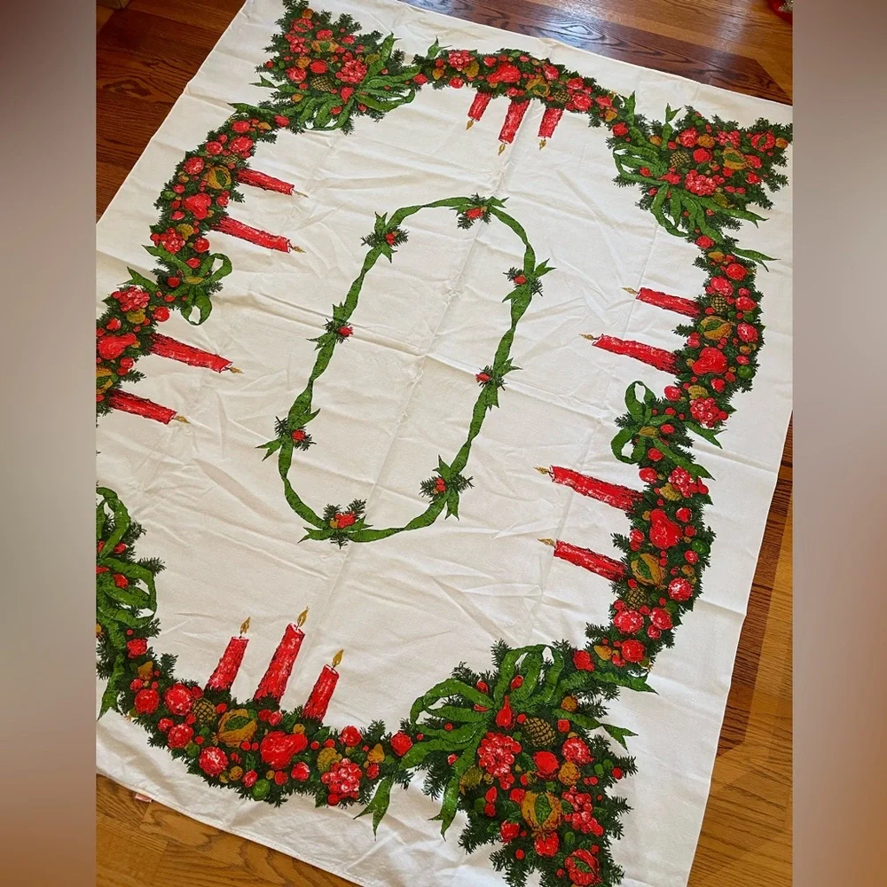 Fallani & Cohn gorgeous mid century Christmas all cotton‎ tablecloth 64” x 52”
